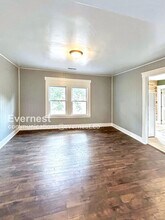 1809 Denison Ave in Cleveland, OH - Foto de edificio - Building Photo