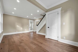 25 Marinus St in Rochelle Park, NJ - Building Photo - Building Photo