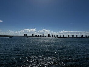 100 Shore Ct in North Palm Beach, FL - Building Photo - Building Photo