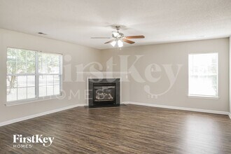 1000 Golden Aspen Dr in Moncks Corner, SC - Foto de edificio - Building Photo