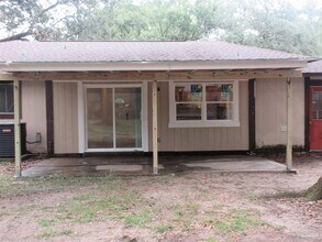 5337 E Avenida De Golf in Milton, FL - Building Photo - Building Photo