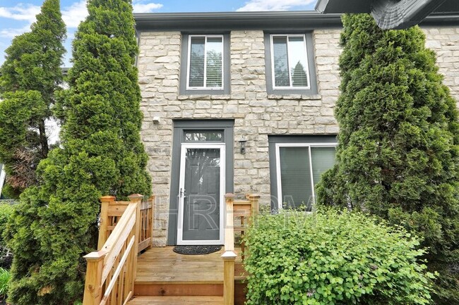 property at 7085 Muirfield Dr