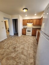 46 Trenton Rd in Fishkill, NY - Building Photo - Building Photo