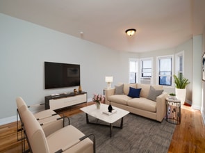 555 W Arlington Pl, Unit 512 in Chicago, IL - Foto de edificio - Building Photo