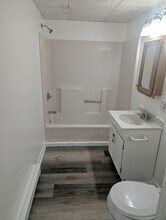 1064-1068 Main St, Unit 9 in Monmouth, ME - Building Photo - Building Photo