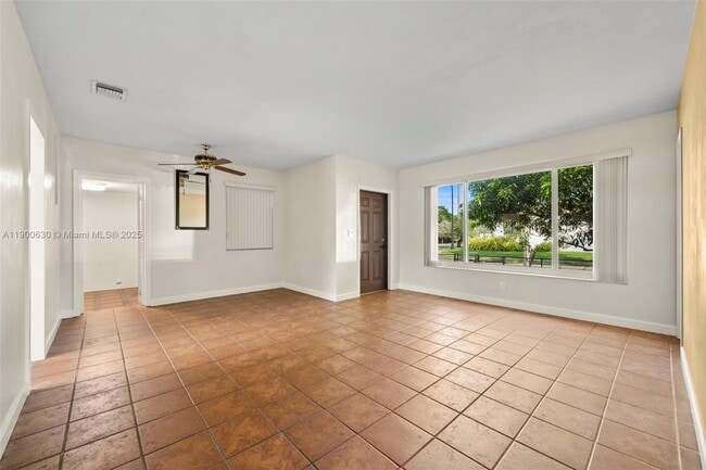 6150 SW 15th St in West Miami, FL - Building Photo - Building Photo
