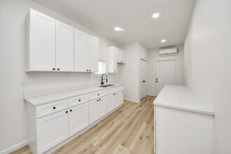 7305 Sherman St in Houston, TX - Building Photo - Building Photo