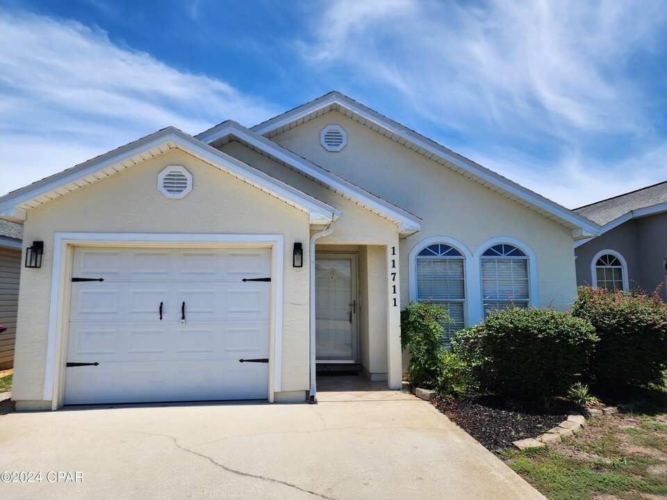 11711 Cabana Ct in Panama City Beach, FL - Building Photo