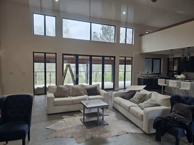 3790 Belmont Rd in Woodmere, OH - Building Photo - Building Photo