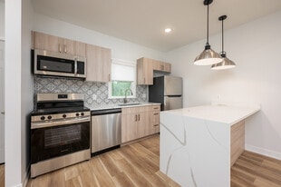 Foster Apartments in Albany, IN - Building Photo