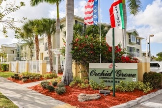 Orchid Grove in Homestead, FL - Building Photo - Building Photo