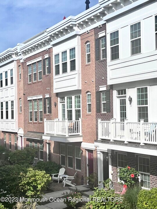 410 Sewall Ave in Asbury Park, NJ - Building Photo