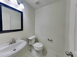 31702 Regal Park Ct in Conroe, TX - Building Photo - Building Photo