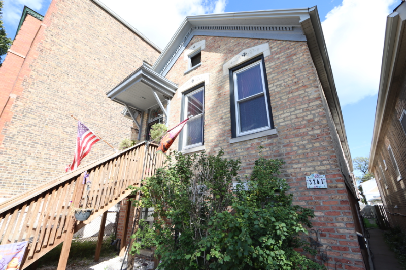 3241 S May St-Unit -GRD in Chicago, IL - Building Photo
