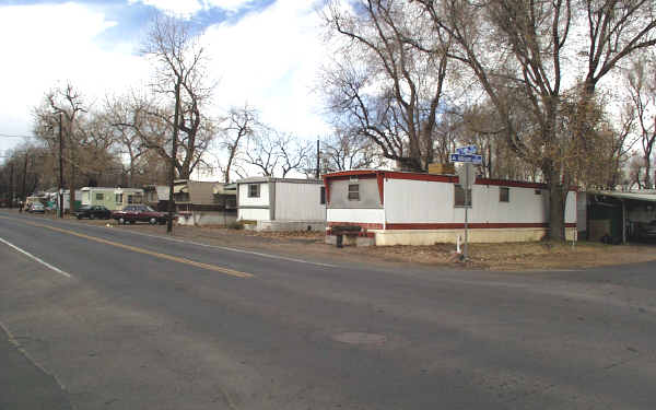 Lakewood Village Estates in Lakewood, CO - Building Photo