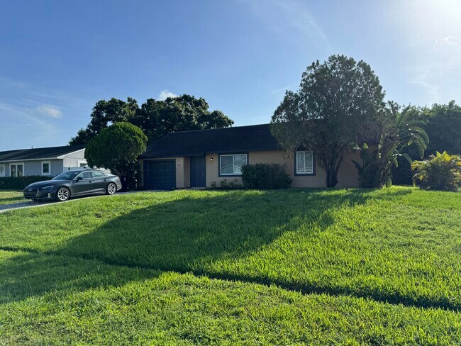 1841 SW McAllister Ln in Port St. Lucie, FL - Building Photo - Building Photo