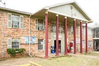 Coventry North Apartments in Houston, TX - Building Photo - Building Photo