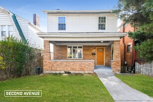 1304 Bellaire Pl in Pittsburgh, PA - Building Photo
