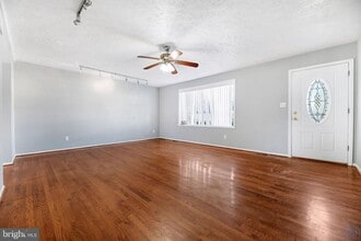 421 Gatewood Ct in Glen Burnie, MD - Building Photo - Building Photo