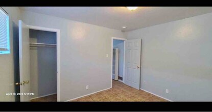 511 Utah St SE-Unit -511 in Albuquerque, NM - Building Photo - Building Photo