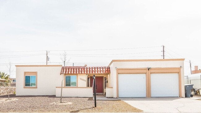 property at 3048 Yarwood Dr