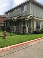 1481 E Old Settlers Blvd in Round Rock, TX - Building Photo - Building Photo