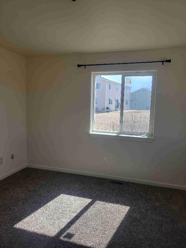 property at 826 Knife River Dr