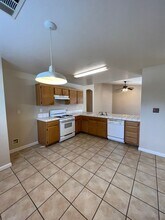 6204 Straub Ln in Bakersfield, CA - Building Photo - Building Photo