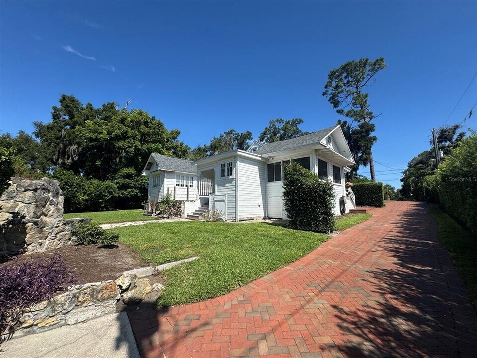 500 Gatlin Ave in Orlando, FL - Building Photo