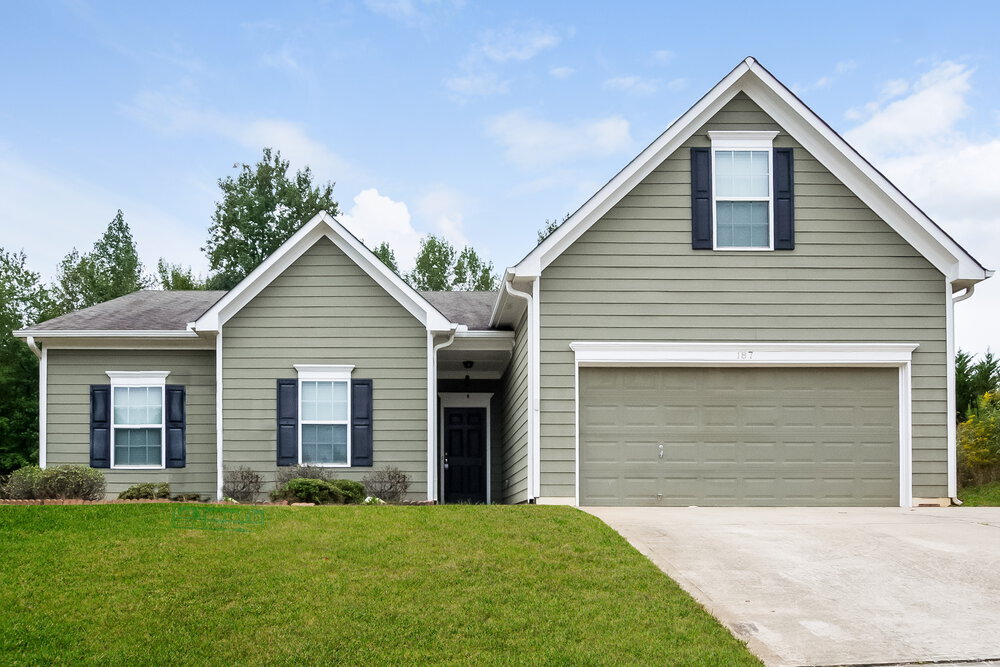 187 Safe Harbor Dr in Dallas, GA - Building Photo