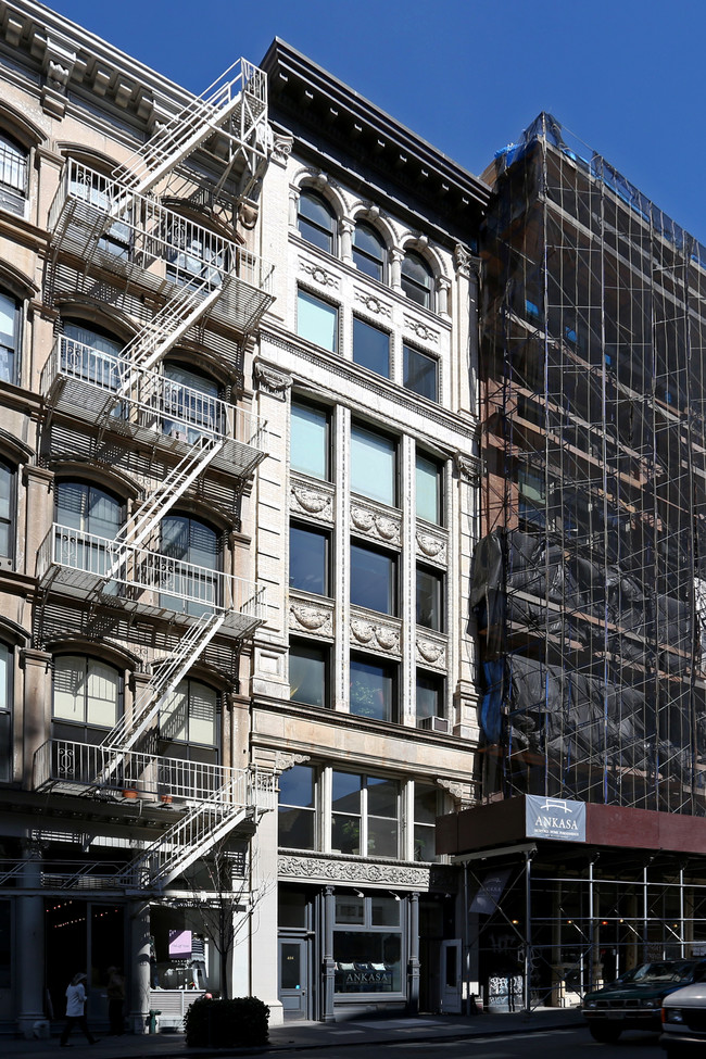 424 Broome St in New York, NY - Foto de edificio - Building Photo