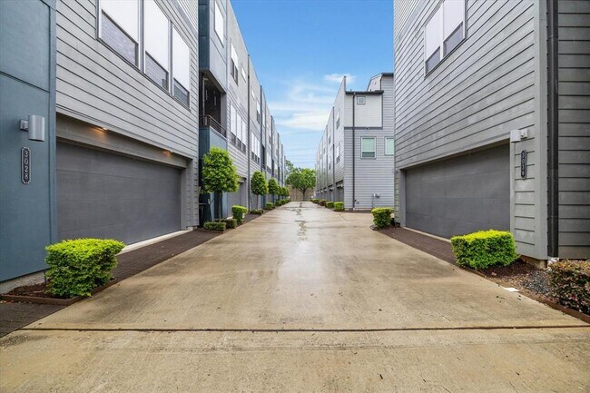 property at 3038 Charline