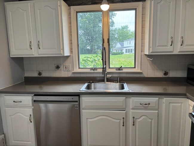 1614 Woodford Way in Blue Bell, PA - Building Photo - Building Photo