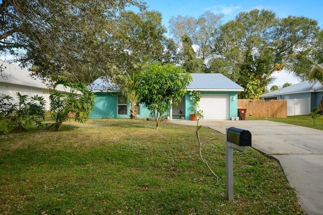 property at 2386 28th Ave SW