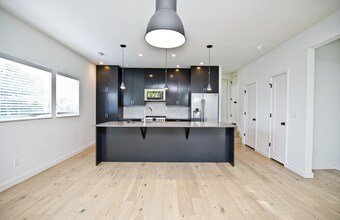 716 W Stone St in Fayetteville, AR - Building Photo - Building Photo