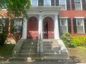 13 Hudson St in Bangor, ME - Building Photo