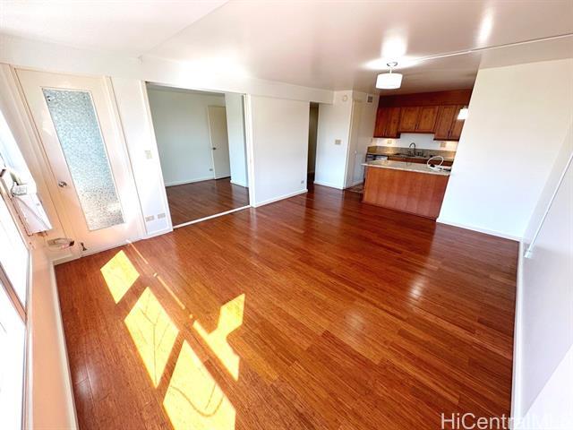 1621 Dole St in Honolulu, HI - Building Photo