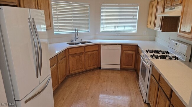 8934 Tom Noon Ave in Las Vegas, NV - Building Photo - Building Photo