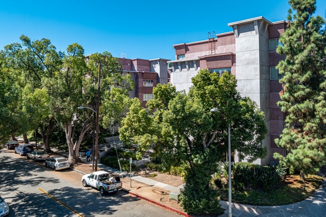 Chang Commons in Pasadena, CA - Building Photo - Building Photo