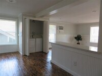 4731 Walker St photo'