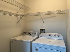 2652 S Knightsbridge Cir in Ann Arbor, MI - Building Photo - Building Photo