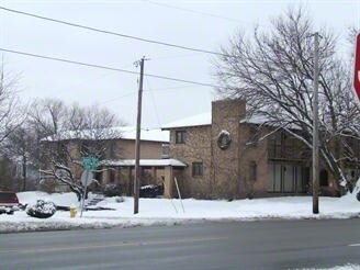 1602 E State St in Rockford, IL - Building Photo