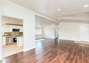 2115 Villa Dr in Elko, NV - Building Photo - Building Photo