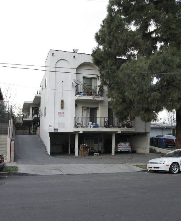 411 N La Fayette Park Pl in Los Angeles, CA - Building Photo