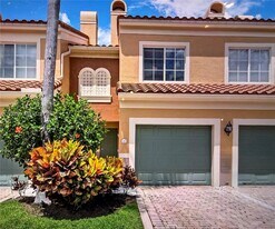11785 St Andrews Place in Wellington, FL - Building Photo