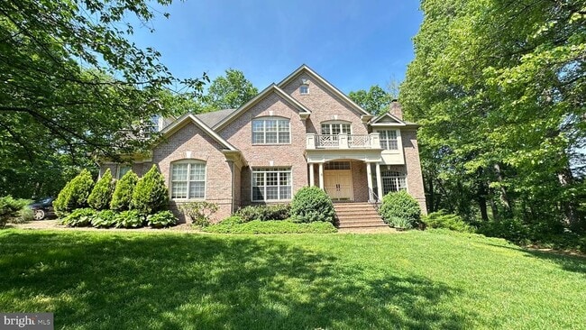 property at 1354 Lewinsville Mews Ct