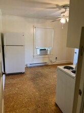 1017 N Broad St, Unit B in Edenton, NC - Building Photo - Building Photo