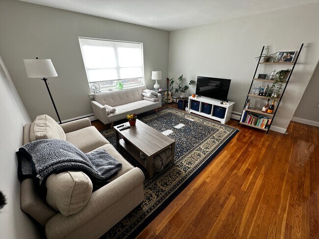 45 Selkirk Rd, Unit 11