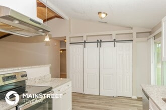 394 Sherman St SE in Palm Bay, FL - Building Photo - Building Photo