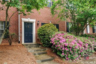 205 Woodstone Dr in Athens, GA - Foto de edificio - Building Photo
